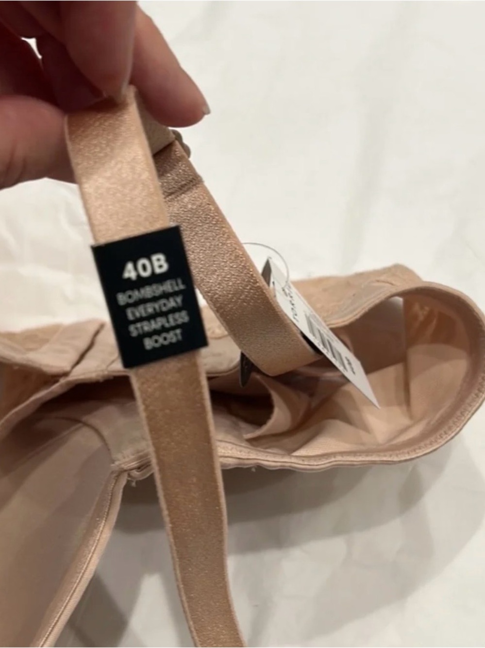 Torrid bombshell multi-way strapless boost bra 40B. Underwire. - Picture 6 of 6